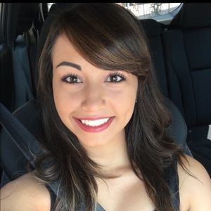 Meet your Posher, Brenna